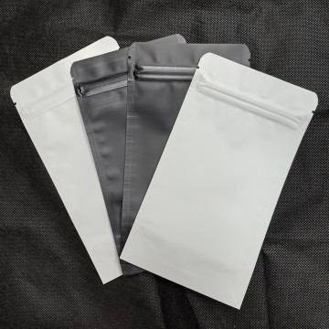Packaging bag zipper
