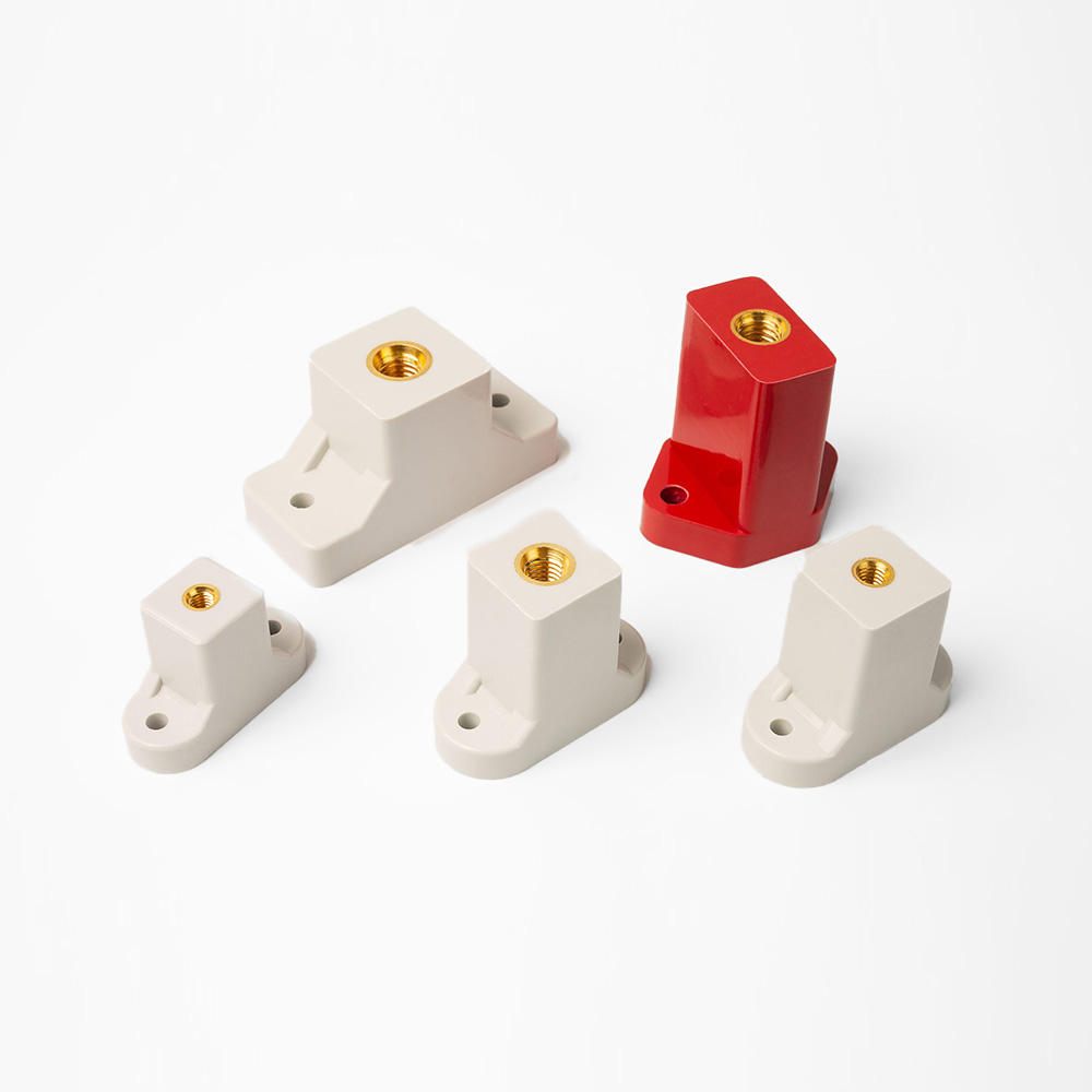 Insulators (medium and low voltage)