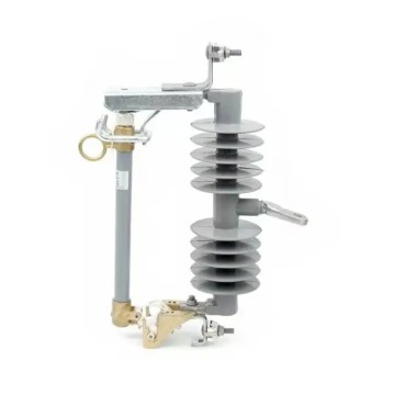 Distribution safety (fuses, fuses, lightning arresters, insulators)