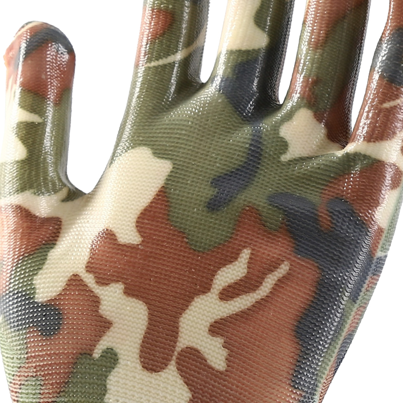 China Big Factory Good Price Camouflage Waterproof Oil Proof Nitrile Coated Industrial Work Gloves Price Worker Gloves