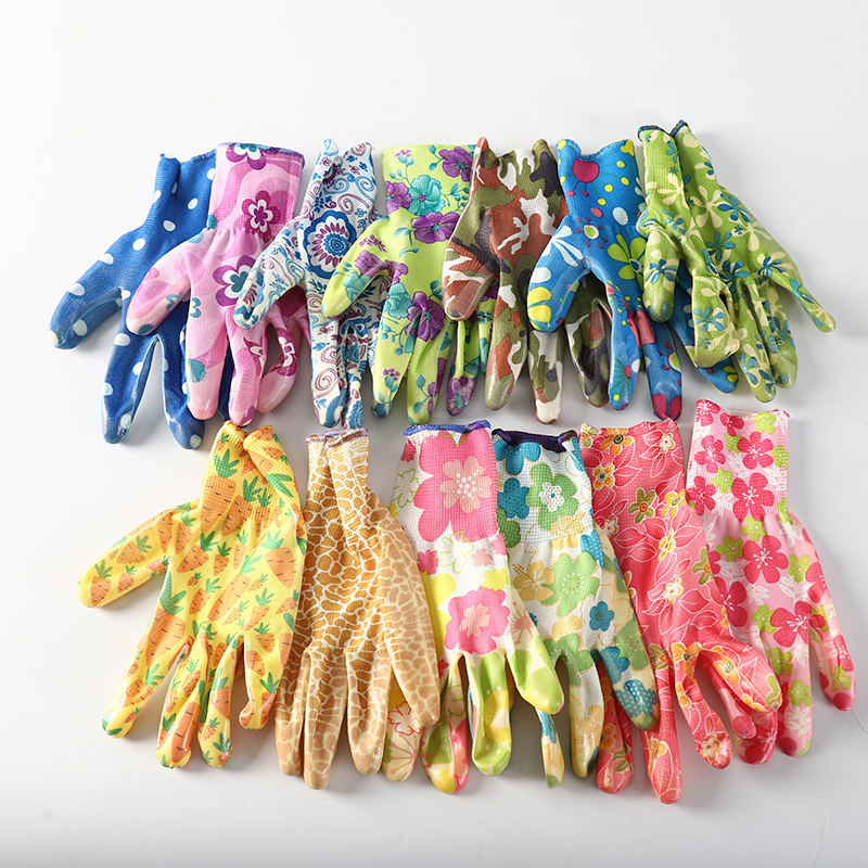 Promotional 13G Polyester Flower Design Shell Waterproof Oil Resistant Safety Gloves