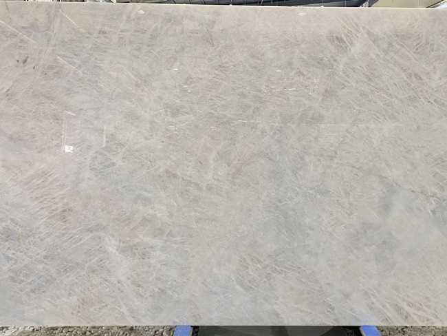 Cristallo Quartzite Slabs