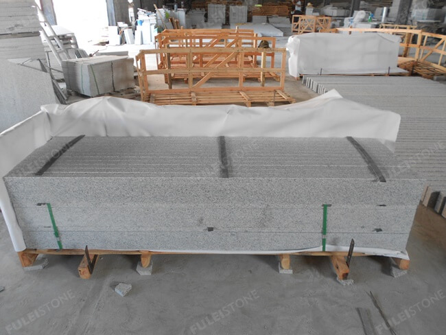 Chinese G603 Granite Stone Kerbstone Flamed Finish packaging