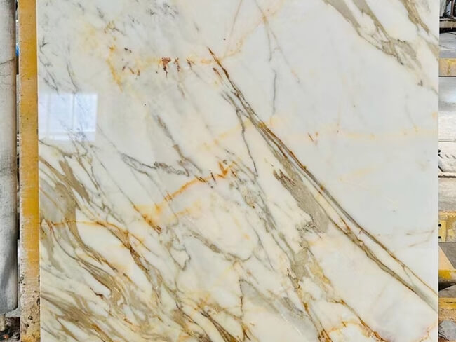 Calacatta Gold Marble Slabs (3)