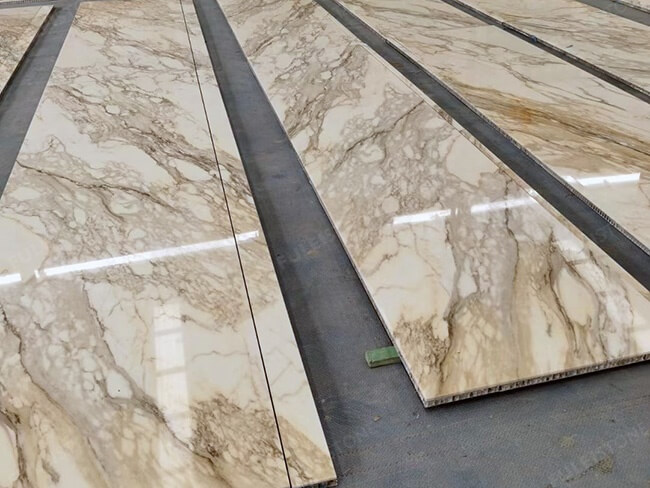 Polished Calacatta Gold Marble Tiles with Aluminum Composite Panel