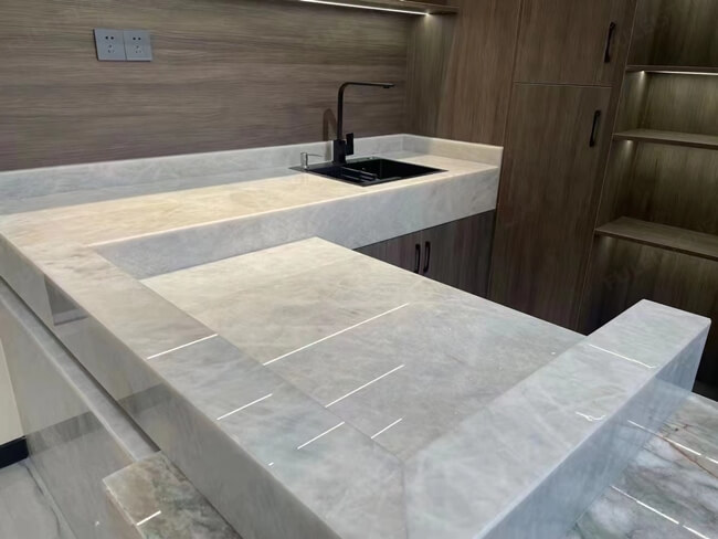 Cristallo Quartzite Countertops