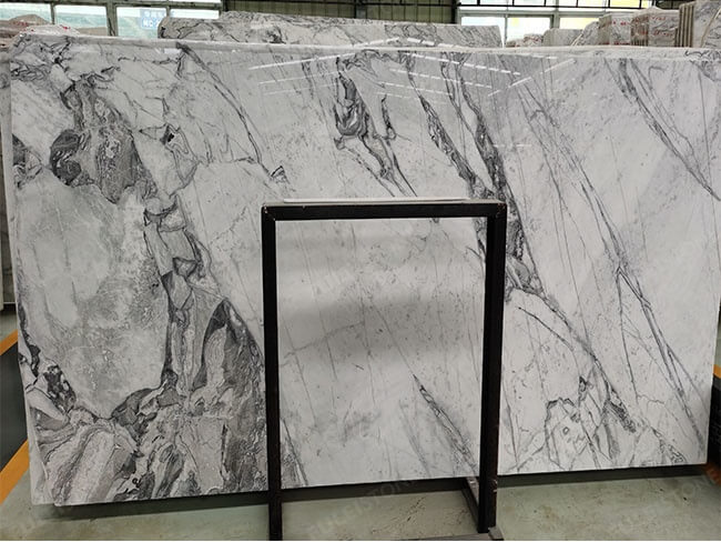 Natural Bookmatched Elegant Gold Marble Slabs