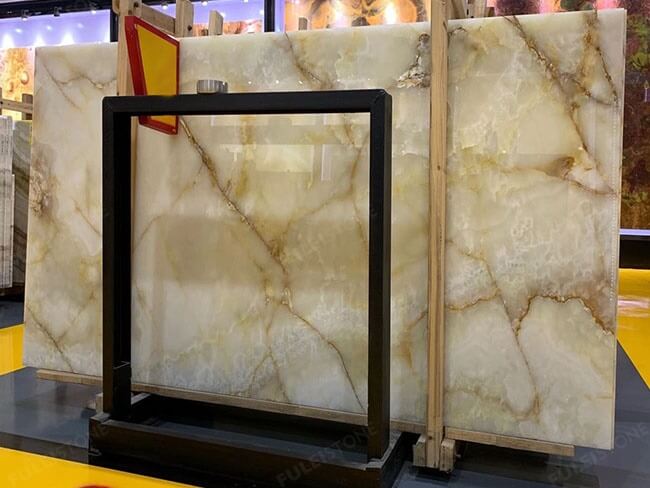 Natural Bookmatched Champagne Onyx Slab for Interior Decoration