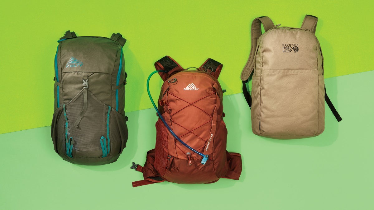 Day Packs Weight common values | comparical.com