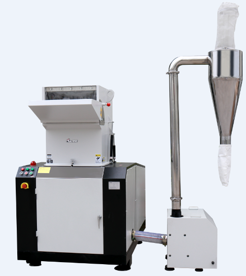 SOUNDPROOF GRANULATOR WITH COLLECTOR