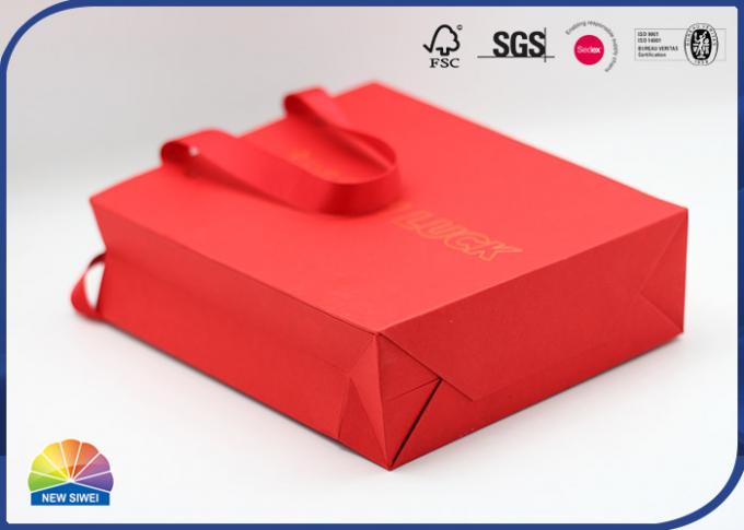 Gold Stamping Logo Paper Gift Bag Bright Red Color For Holiday Gifts Packaging 0