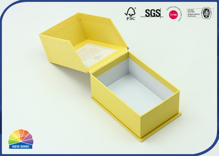 Faint Yellow Printing 1200gsm Hinged Lid Box Gold Hot Stamping