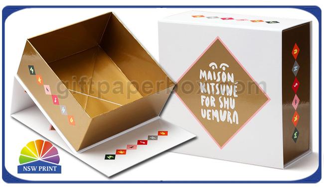 Hinged Lid Cardboard Presentation Box , Bespoke Printed Luxury Gift Packaging Boxes 0