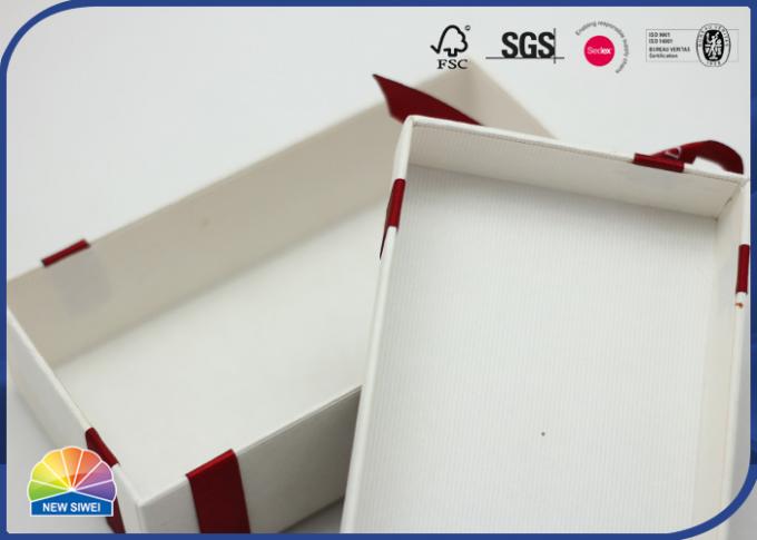 Wood-like Grain on Paper Gift Box Both Sides Stick Paper with Red Ribbon Bowknot 0