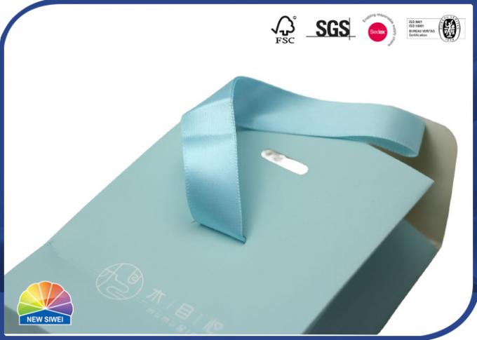 190gsm Coated Paper Gift Bag Simple Custom Print With Smooth Ribbon Handle 0