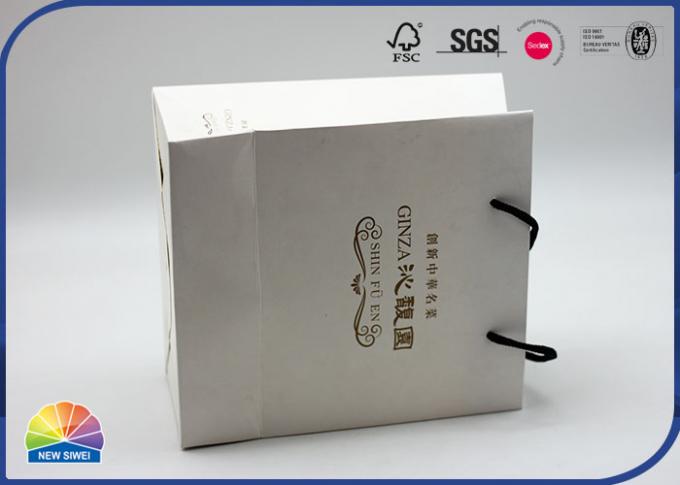 Luxury Paper Gift Bag With Custom Logo Pantone Color Nylon Handle 0